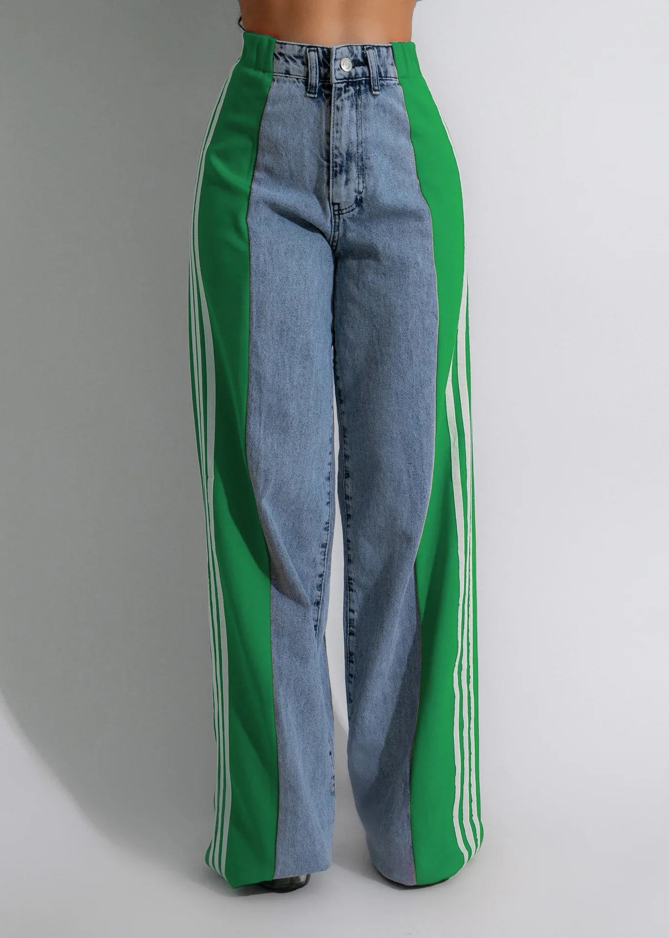 2025 Women’s Plus Size Wide-Leg Jeans – High Stretch Straight Fit Retro Three-Stripe Denim Pants (S–5XL)