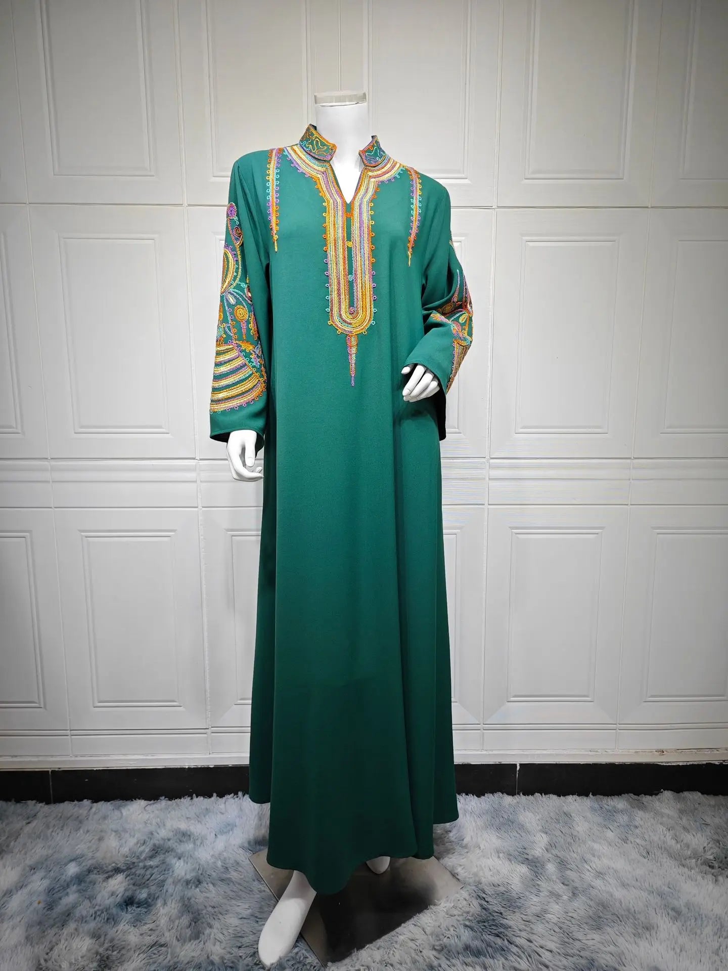 Dubai Abaya for Women – Elegant Middle Eastern Embroidered Muslim Dress, Islamic Kaftan Jalabiya, Moroccan Pullover Robe